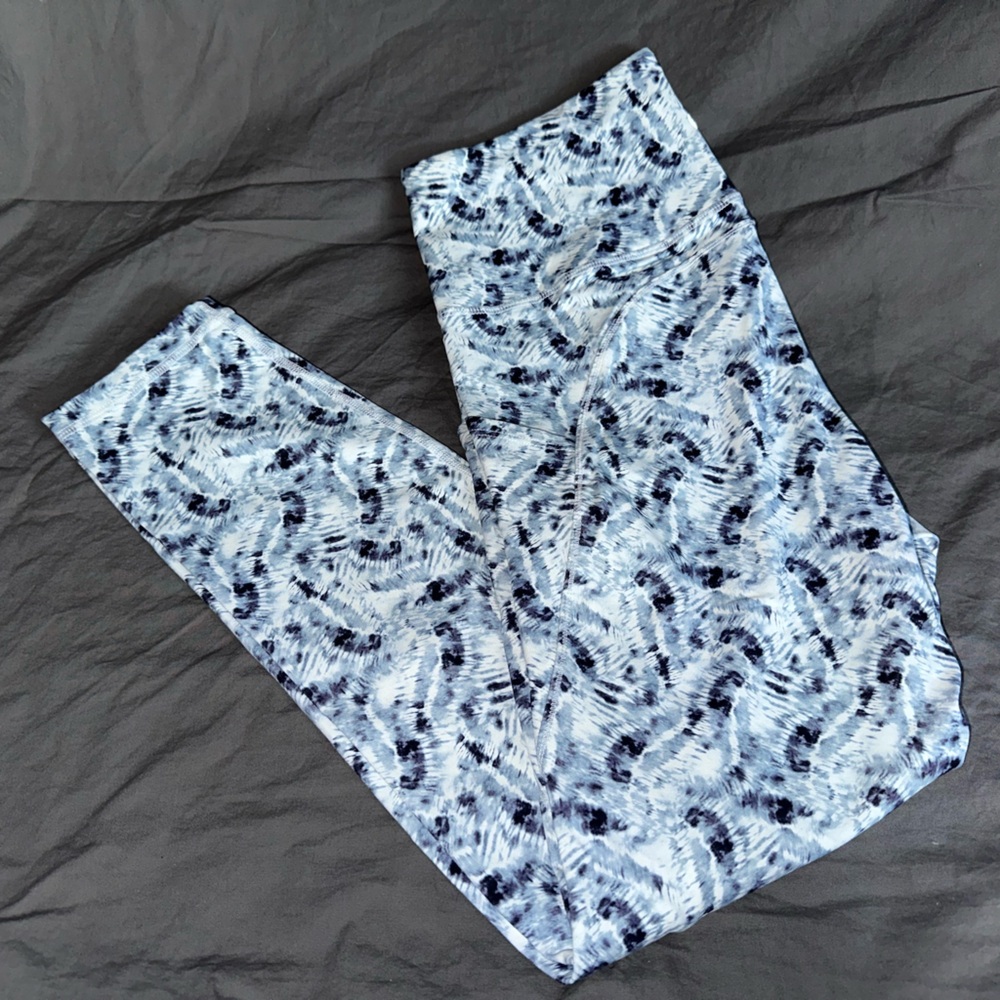 Winter Blue pocket light n tight 20” Leggings